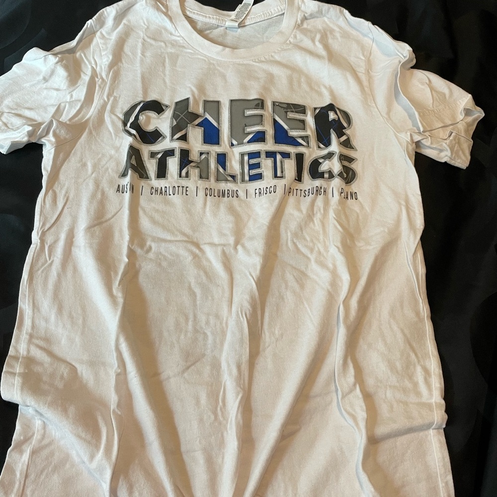 Cheer Athletics tshirt AM